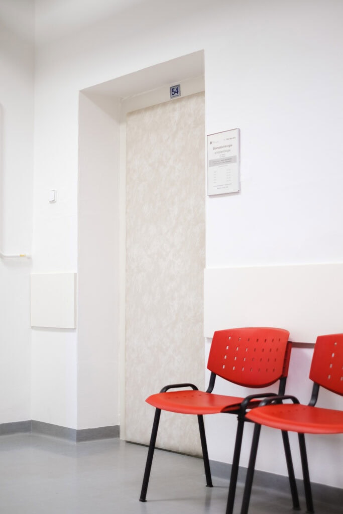 Čekárna stomatochirurgie v Brně